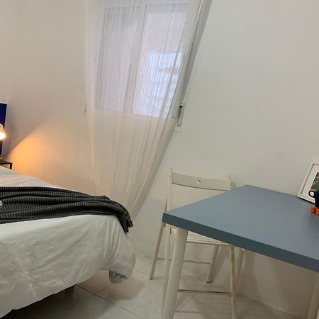 Cardenosa Habitaciones Madrid Luaran gambar