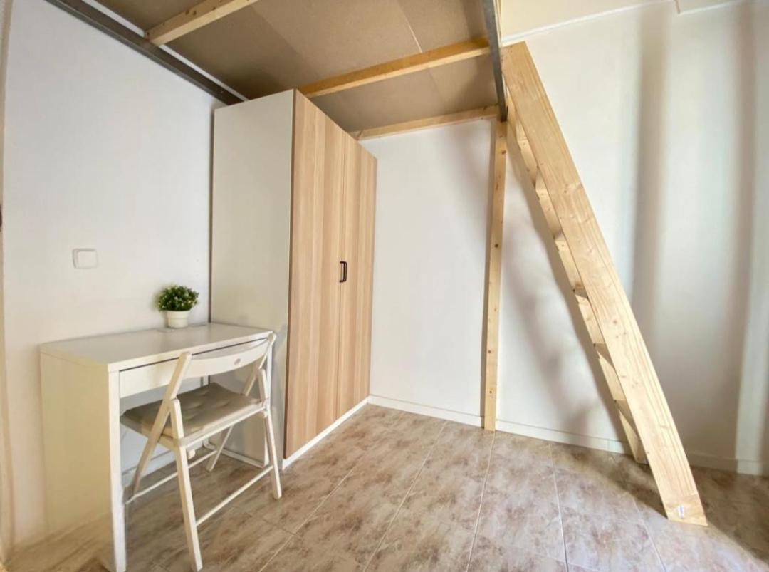 Cardenosa Habitaciones Madrid Luaran gambar