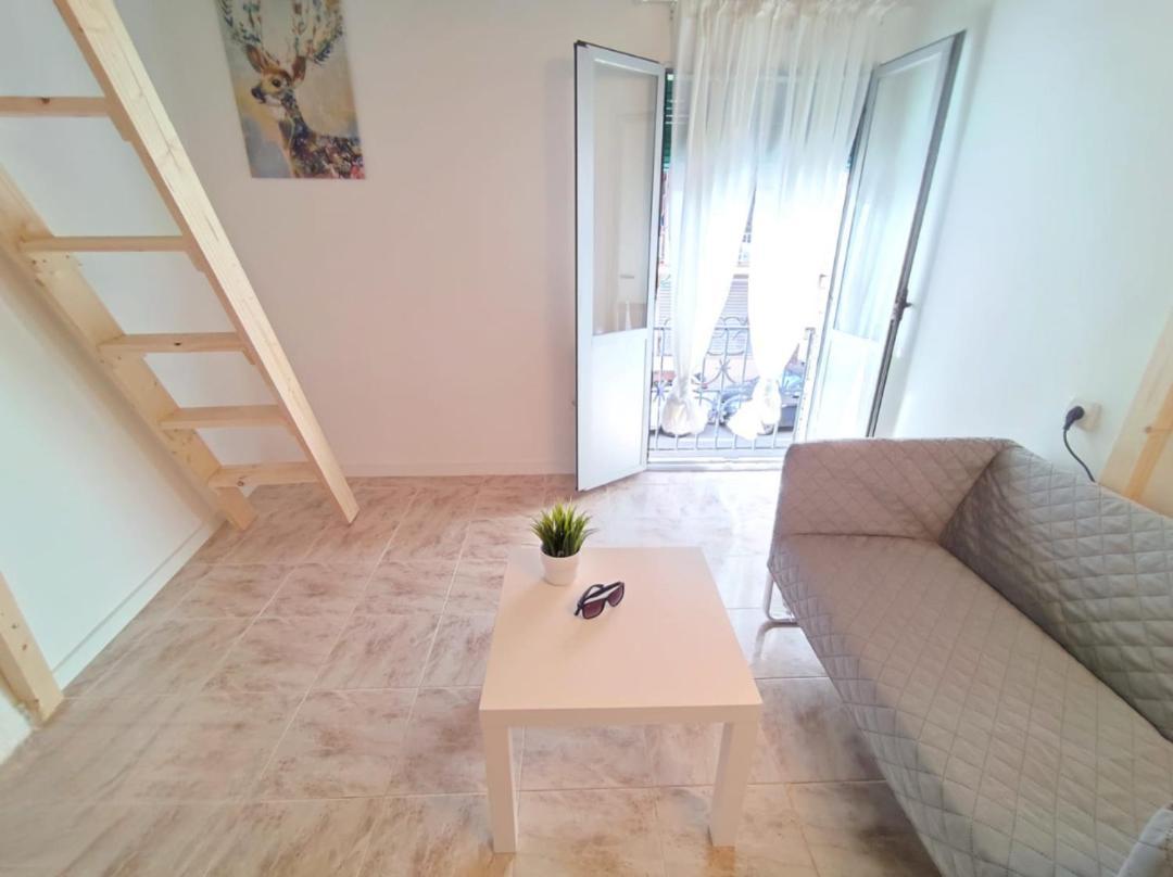 Cardenosa Habitaciones Madrid Luaran gambar