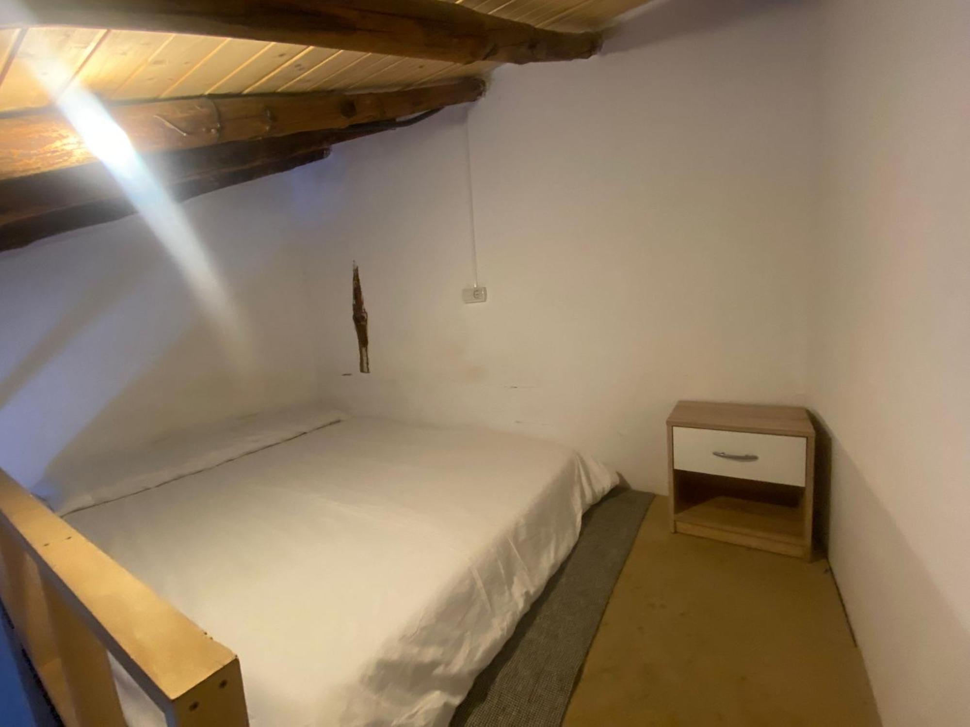 Cardenosa Habitaciones Madrid Luaran gambar